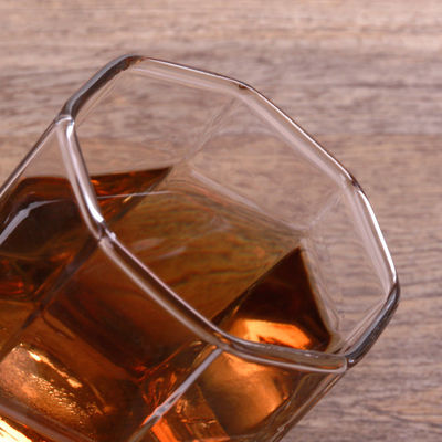 Os vidros de vinho de cristal escocêses superiores balançam o estilo para a capacidade dos cocktail 300ml fornecedor