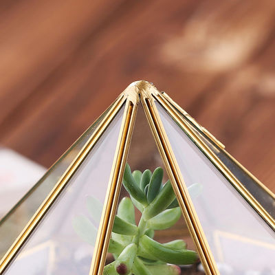Vaso de suspensão de vidro do Tabletop do Terrarium de Homeware da pirâmide de cobre para a decoração fornecedor