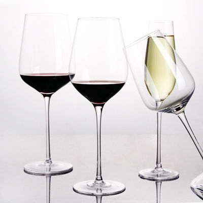 Vidro de vinho inclinado das indústrias 450ml, vidros de cristal dados forma originais de Champagne fornecedor